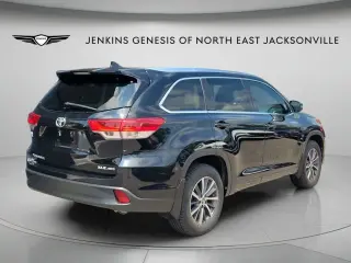 Toyota Highlander 2017 AWD XLE 4dr SUV