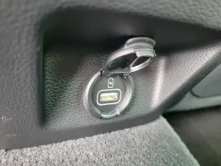 Genesis G70 2022 3.3T Standard 4dr Sedan