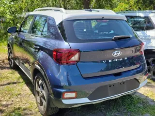 Hyundai VENUE 2023 Limited 4dr Crossover