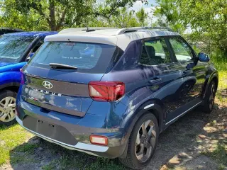 Hyundai VENUE 2023 Limited 4dr Crossover