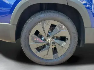 Volkswagen Taos 2023 SE 4dr SUV