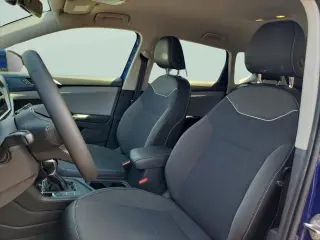 Volkswagen Taos 2023 SE 4dr SUV