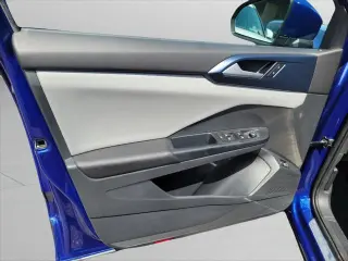 Volkswagen Taos 2023 SE 4dr SUV
