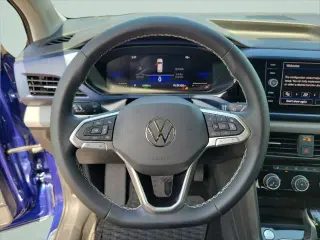 Volkswagen Taos 2023 SE 4dr SUV
