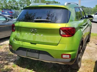 Hyundai VENUE 2024 SEL 4dr Crossover