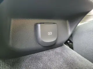 Genesis GV70 2023 AWD 2.5T Standard 4dr SUV