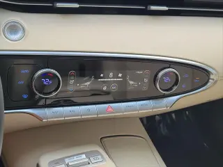 Genesis GV70 2023 AWD 2.5T Standard 4dr SUV