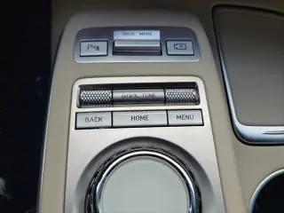 Genesis GV70 2023 AWD 2.5T Standard 4dr SUV