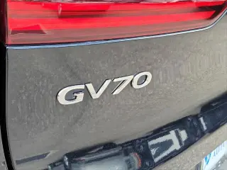 Genesis GV70 2023 AWD 2.5T Standard 4dr SUV