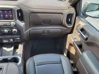 GMC Sierra 1500 2019 4x2 Denali 4dr Crew Cab 5.8 ft. SB