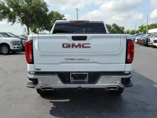 GMC Sierra 1500 2019 4x2 Denali 4dr Crew Cab 5.8 ft. SB