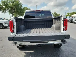 GMC Sierra 1500 2019 4x2 Denali 4dr Crew Cab 5.8 ft. SB