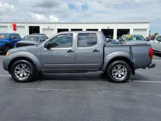 Nissan Frontier 2021 4x2 S 4dr Crew Cab 5 ft. SB