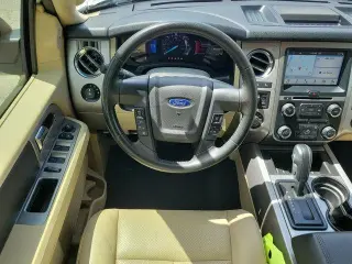 Ford Expedition 2017 4x4 XLT 4dr SUV