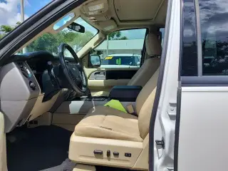 Ford Expedition 2017 4x4 XLT 4dr SUV