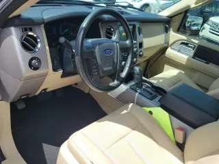 Ford Expedition 2017 4x4 XLT 4dr SUV