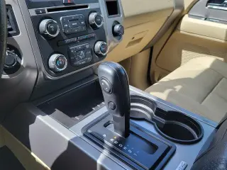 Ford Expedition 2017 4x4 XLT 4dr SUV
