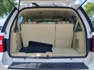 Ford Expedition 2017 4x4 XLT 4dr SUV