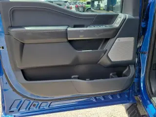 Ford F-150 2023 4x2 XL 4dr SuperCrew 5.5 ft. SB