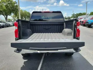 Chevrolet Silverado 1500 2023 4x2 LT 4dr Crew Cab 5.8 ft. SB