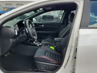 Kia Forte 2024 GT 4dr Sedan 6M