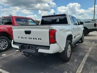 Toyota Tacoma 2024 4x2 SR5 4dr Double Cab 5.0 ft SB