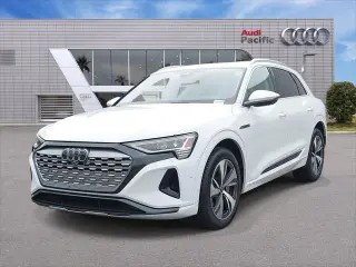 Audi Q8 e-tron 2024 AWD quattro Premium Plus 4dr SUV