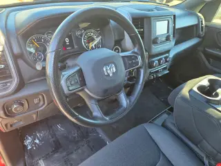Ram 1500 2022 4x4 Tradesman 4dr Quad Cab 6.4 ft. SB Pickup
