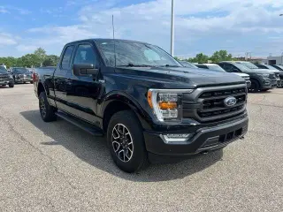Ford F-150 2023 4x4 XL 4dr SuperCab 6.5 ft. SB