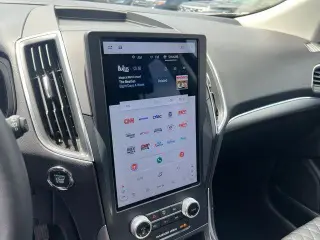 Ford Edge 2023 AWD Titanium 4dr Crossover