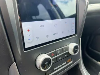 Ford Edge 2023 AWD Titanium 4dr Crossover