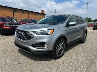 Ford Edge 2023 AWD Titanium 4dr Crossover