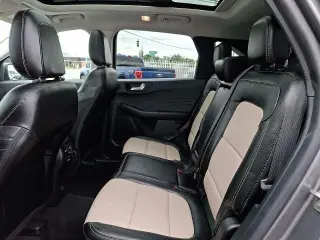 Ford Escape 2022 AWD Titanium 4dr SUV