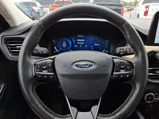 Ford Escape 2022 AWD Titanium 4dr SUV