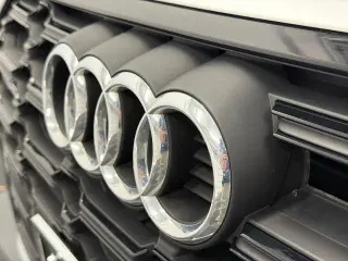 Audi Q5 2025 AWD quattro S line Premium 45 TFSI 4dr SUV