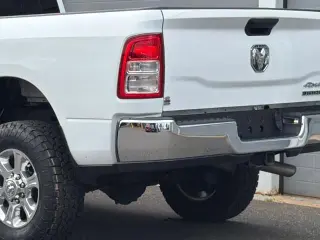 Ram 2500 2023 4x4 Big Horn 4dr Crew Cab 8 ft. LB Pickup