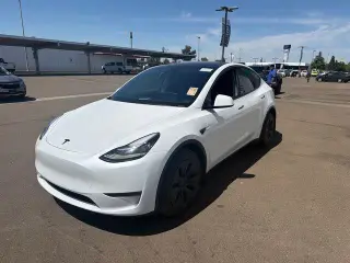 Tesla Model Y 2023 AWD 4dr Crossover