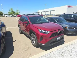 Toyota RAV4 2024 AWD XLE 4dr SUV