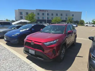 Toyota RAV4 2024 AWD XLE 4dr SUV