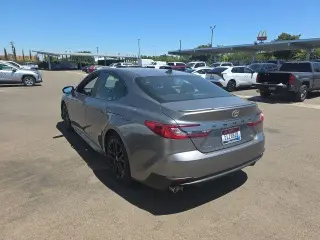 Toyota Camry 2025 SE 4dr Sedan