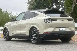 Ford Mustang Mach-E 2025 AWD Premium 4dr SUV