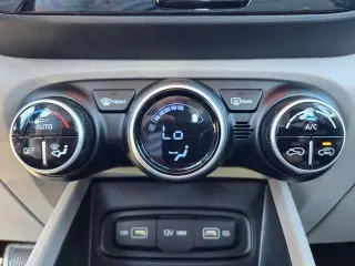 Hyundai VENUE 2022 SEL 4dr Crossover