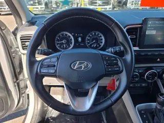 Hyundai VENUE 2022 SEL 4dr Crossover