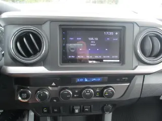 Toyota Tacoma 2023 4x4 SR V6 4dr Double Cab 5.0 ft SB