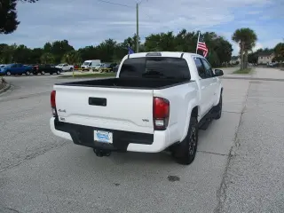 Toyota Tacoma 2023 4x4 SR V6 4dr Double Cab 5.0 ft SB