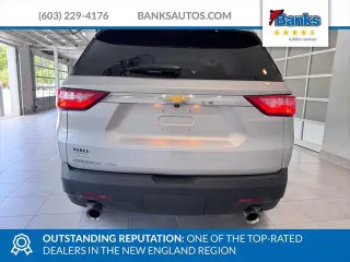 Chevrolet Traverse 2020 4x4 LS 4dr SUV w/1LS