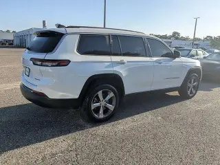 Jeep Grand Cherokee L 2022 4x4 Limited 4dr SUV