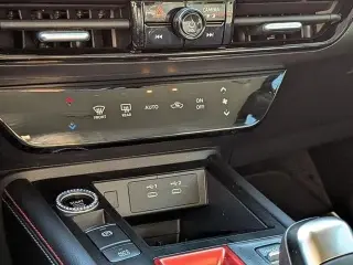 Nissan Kicks 2025 SR 4dr Crossover