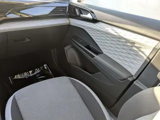Volkswagen Taos 2024 S 4dr SUV
