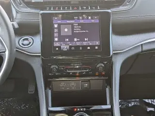 Jeep Grand Cherokee 2025 4x2 Laredo X 4dr SUV